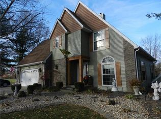516 Nottingham Dr, Troy, IL 62294