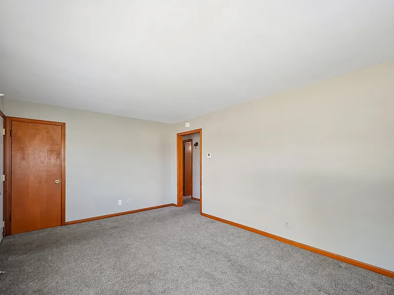 26 W 45th Ave — Photo 3