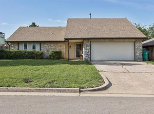 6704 Bear Canyon Dr, Oklahoma City, OK 73162