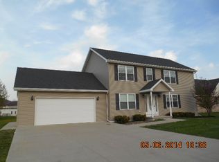 3421 Marquette Rd, Peru, IL 61354