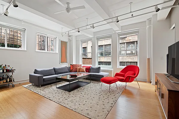 Sold by Compass | media 1