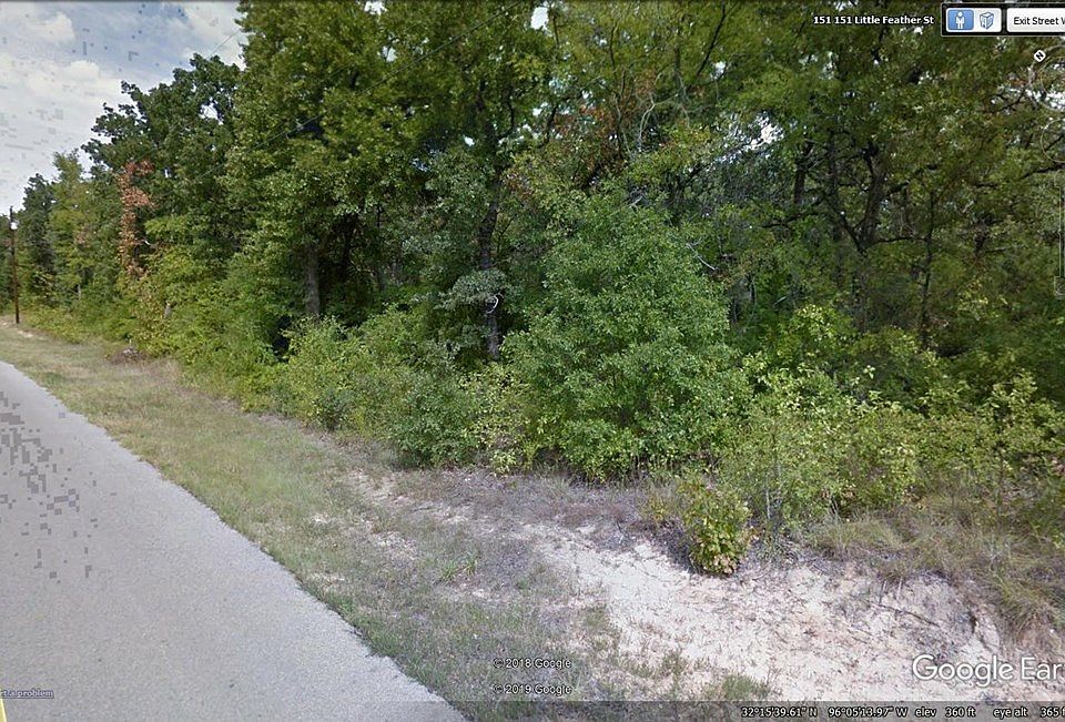2nd image of 151 Little Feather Rd