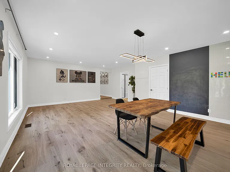 1218 Rideau Bend Cres — Photo 13