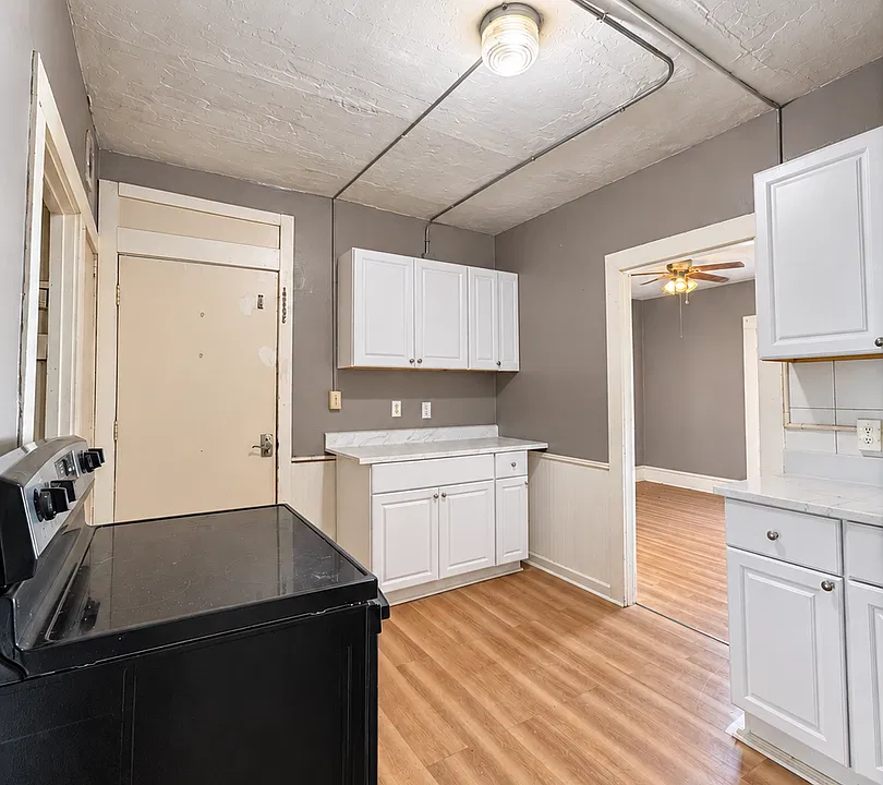 20 Central St