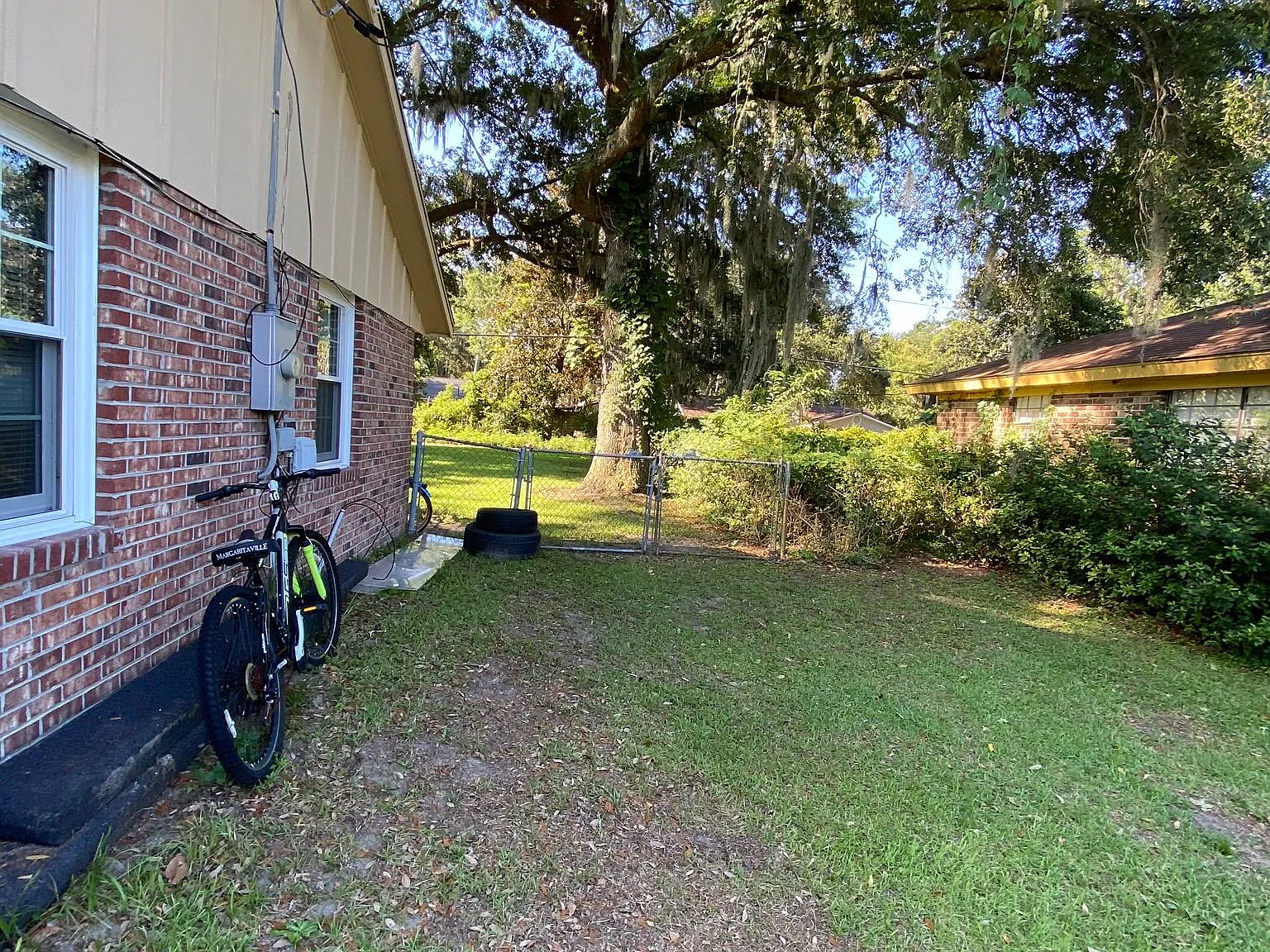 3 bed, 1621 sqft, $1,800 — Photo 2