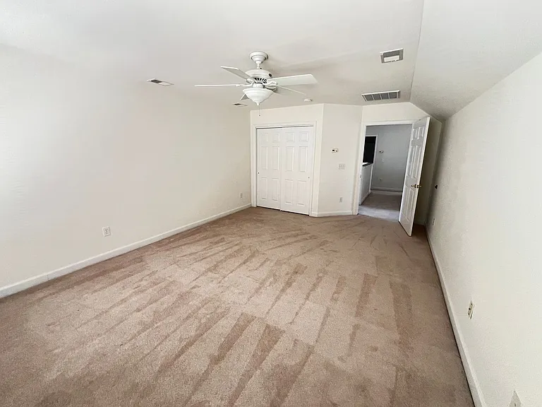 351 Vermillion Dr — Photo 32