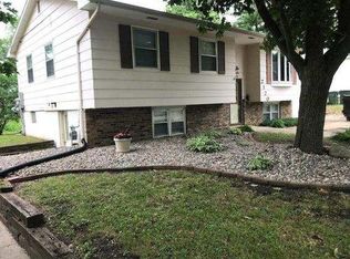 2120 Franklin St, Cedar Falls, IA 50613