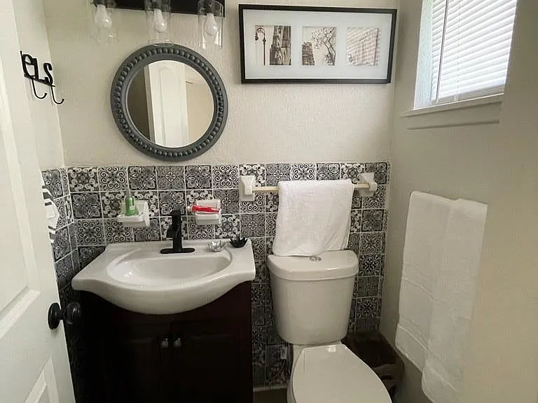 1617 E Los Ebanos Blvd — Photo 19