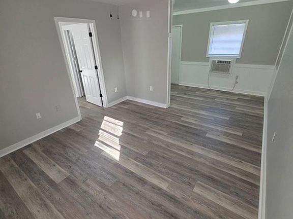 3rd image of 615 Cedarwood Dr #413