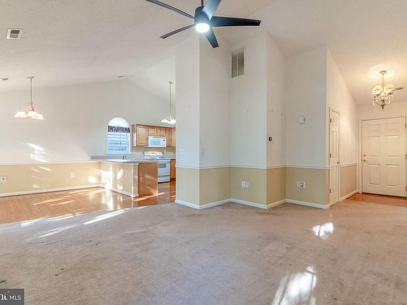 3rd image of 11734 Collinwood Ct