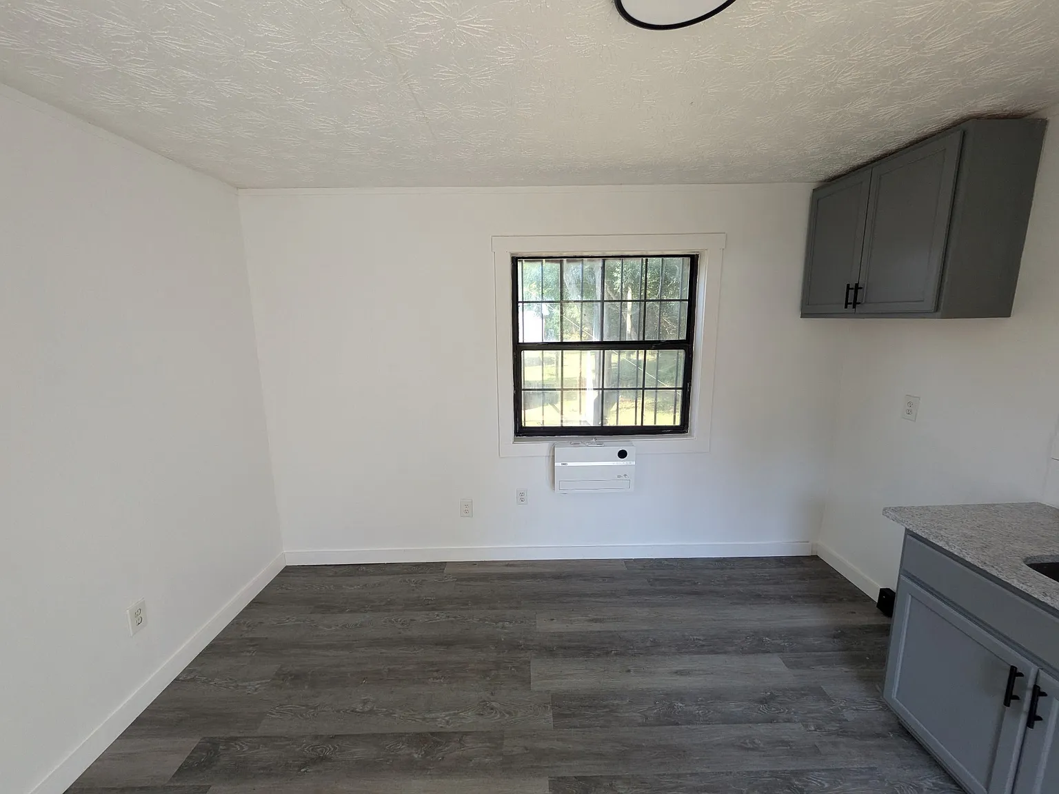 111 S Main St — Photo 3