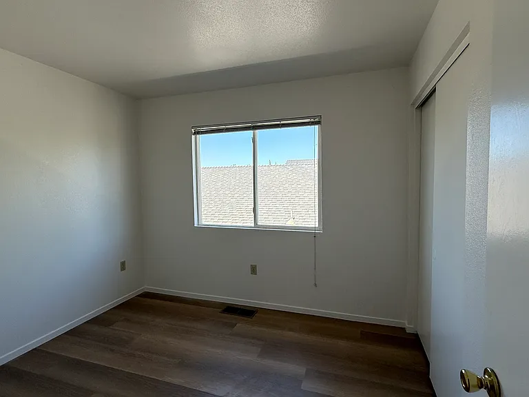 1648 Terra Vista Ln — Photo 10