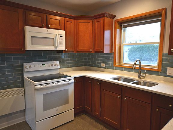 2nd image of 2503 Trillium Ln