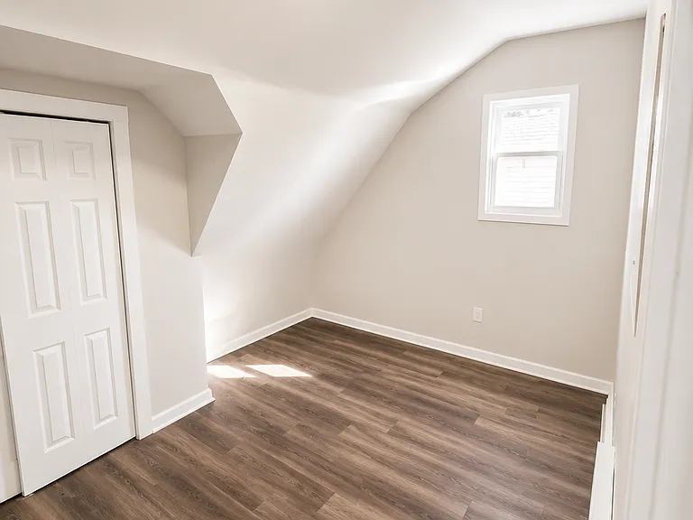 21 Eckert Ave #2B — Photo 6