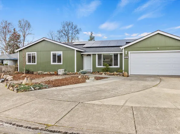 2537 Bel Abbes Ave, Medford, OR 97504