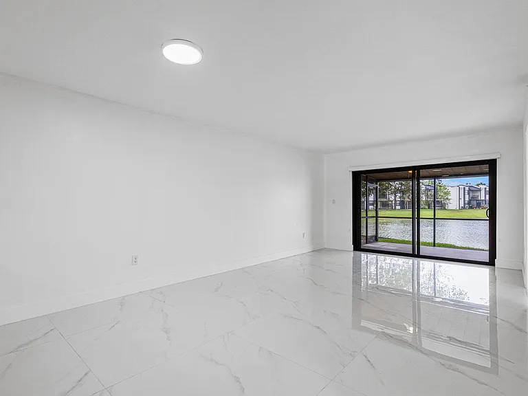 510 W Park Dr #104-3 — Photo 21