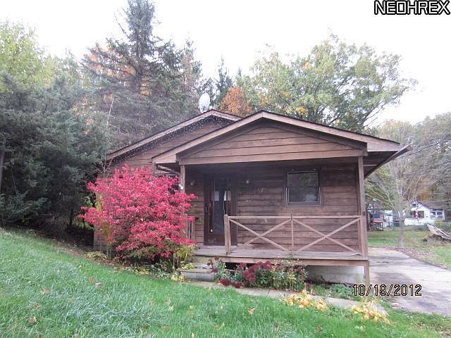 1st image of 23761 Parkwood Dr