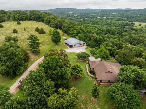 640 S 40th Rd, West Fork, AR 72774