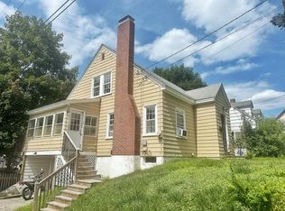 28 Haley St, Lewiston, ME 04240
