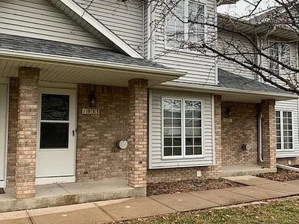 1933 Earl Rd, Iowa City, IA 52246