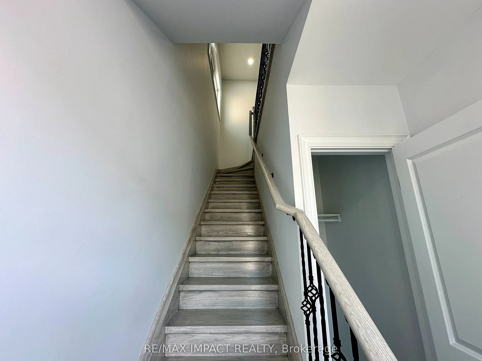2 bed, $2,200 — Photo 3