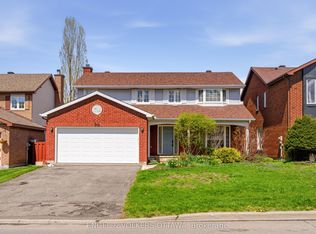 90 Topley Cres, Ottawa, ON K1G4M6