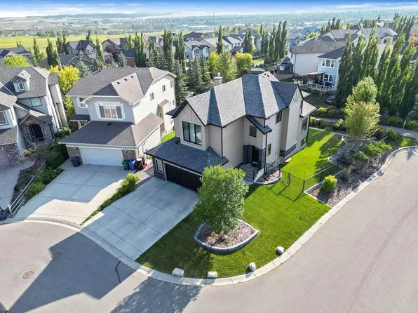 41 E Drake Landing Cres, Okotoks, AB T1S 0E7