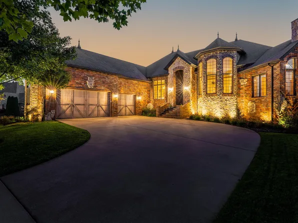 809 N Fallbrooke Terrace, Springfield, MO 65802