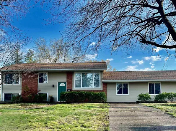 4913 Ridge Knoll Dr, Evansville, IN 47710