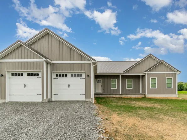 151 Sitting Bull Dr, Sardinia, OH 45171