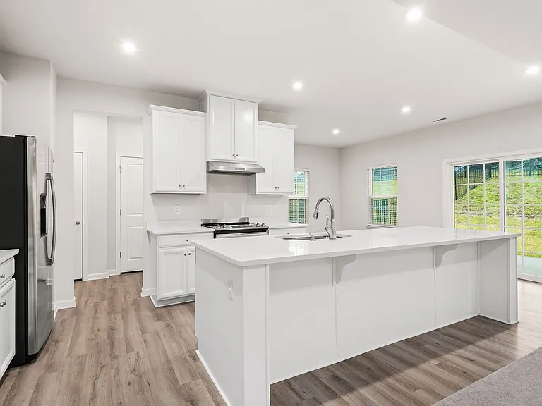 815 Dean Dr — Photo 16