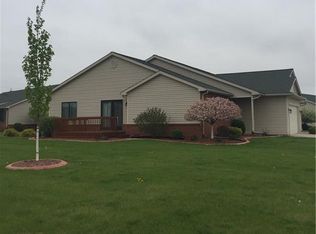 793 Deerwood Dr, Defiance, OH 43512