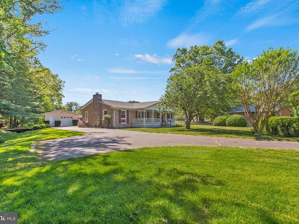 1st image of 23045 Pleasant Ct