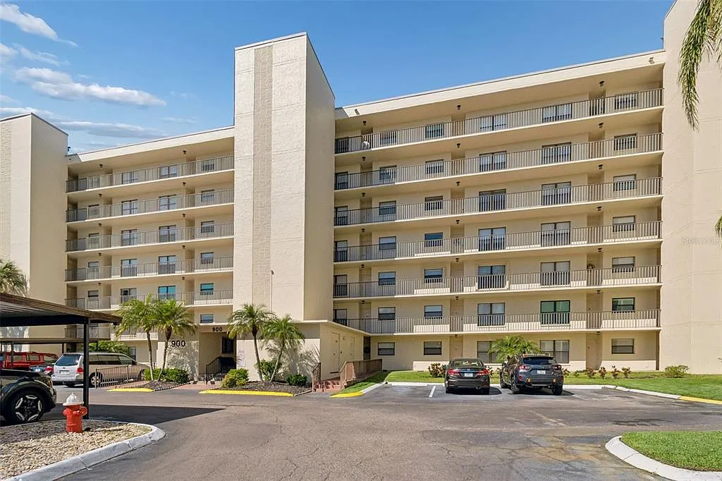 Building Photo - 900 Cove Cay Dr #5F