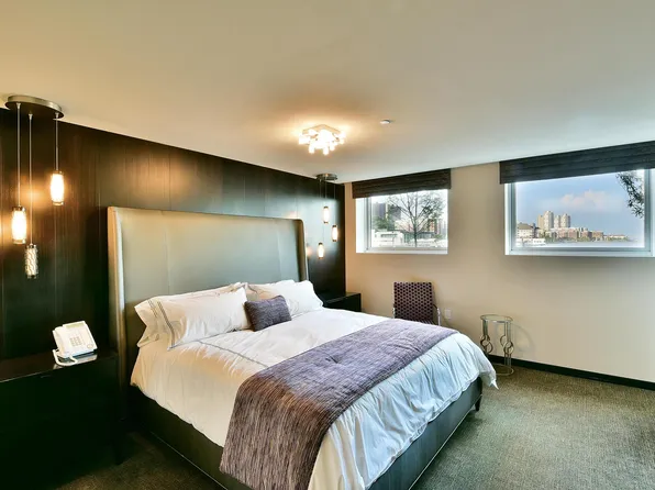 1000 Avenue At Port Imperial image 21 of 32