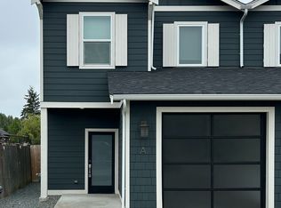 1733 Hillcrest Loop #A, Mount Vernon, WA 98274