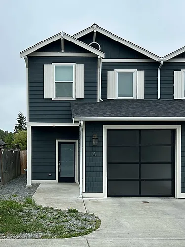 1733 Hillcrest Loop #A Photo 1