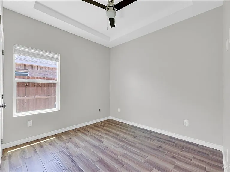 2605 E Israel Ave #3 — Photo 8