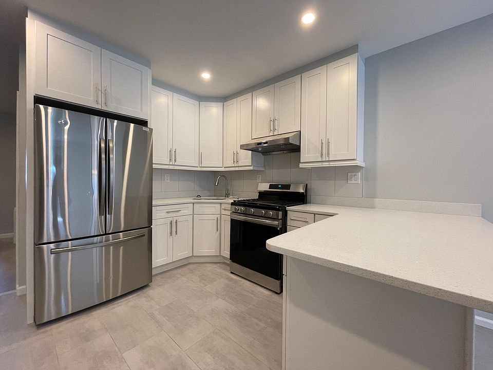 1st image of 2029 86th St #3