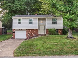 5238 Elmwood Dr, Pittsburgh, PA 15227