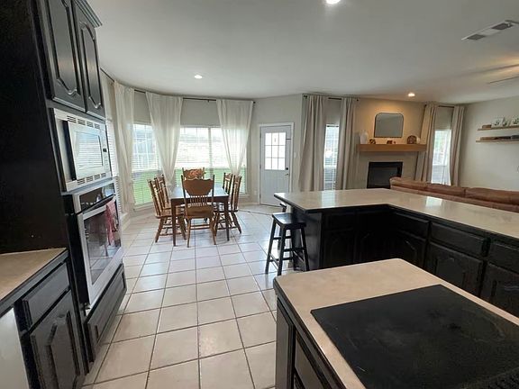 3rd image of 8408 Big Horn Way