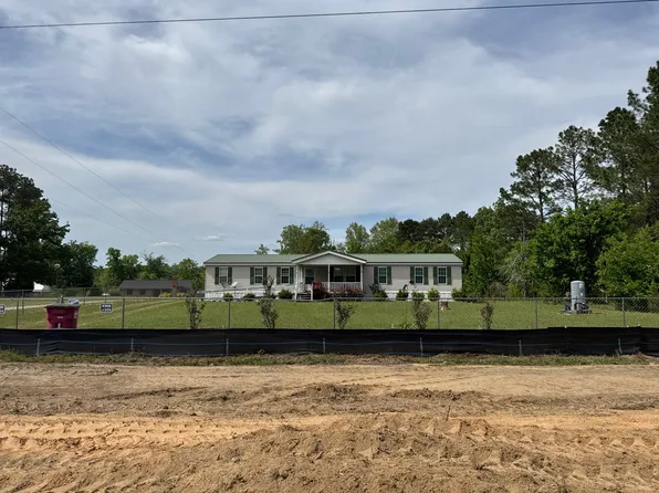 145 Cypress Springs Dr, Oakfield, GA 31772
