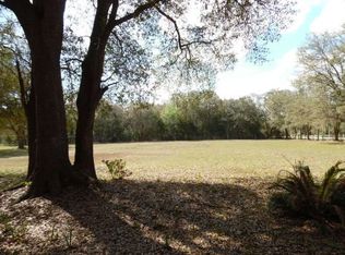 635 Lake Susan Rd, Hawthorne, FL 32640