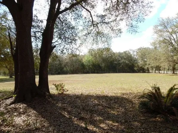 635 Lake Susan Rd, Hawthorne, FL 32640