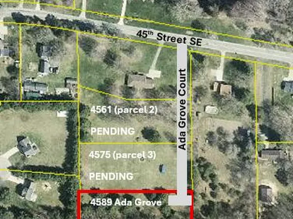 4589 Ada Grove Ct SE, Ada, MI 49301