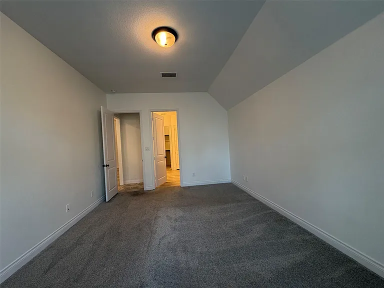3319 Sky Run Ct — Photo 32