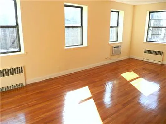 Rented by Mark David | media 12
