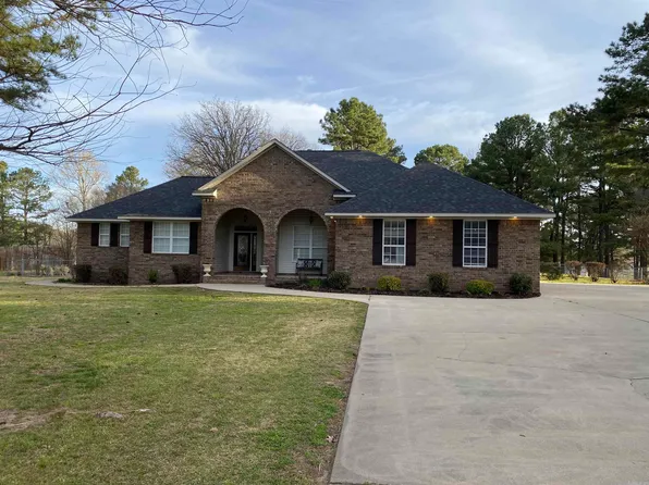 447 Deerwood Ln, Nashville, AR 71852