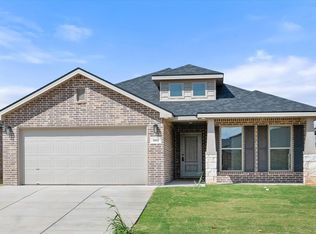 906 E 34th St, Wolfforth, TX 79382
