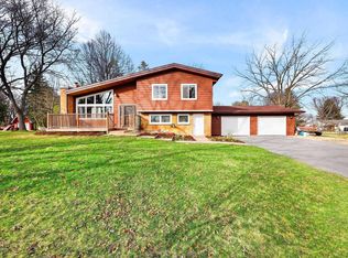5332 Stark Rd, Sun Prairie, WI 53590